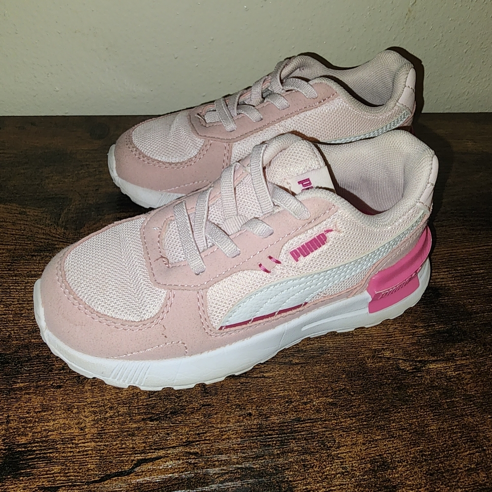 Puma pink toddler size 9usa
